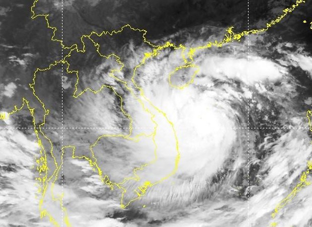 CẬP NHẬT: Bão Noru tăng gần 3 cấp, sức ᴛàɴ ᴘʜá có thể cao hơn bão Xangsane
